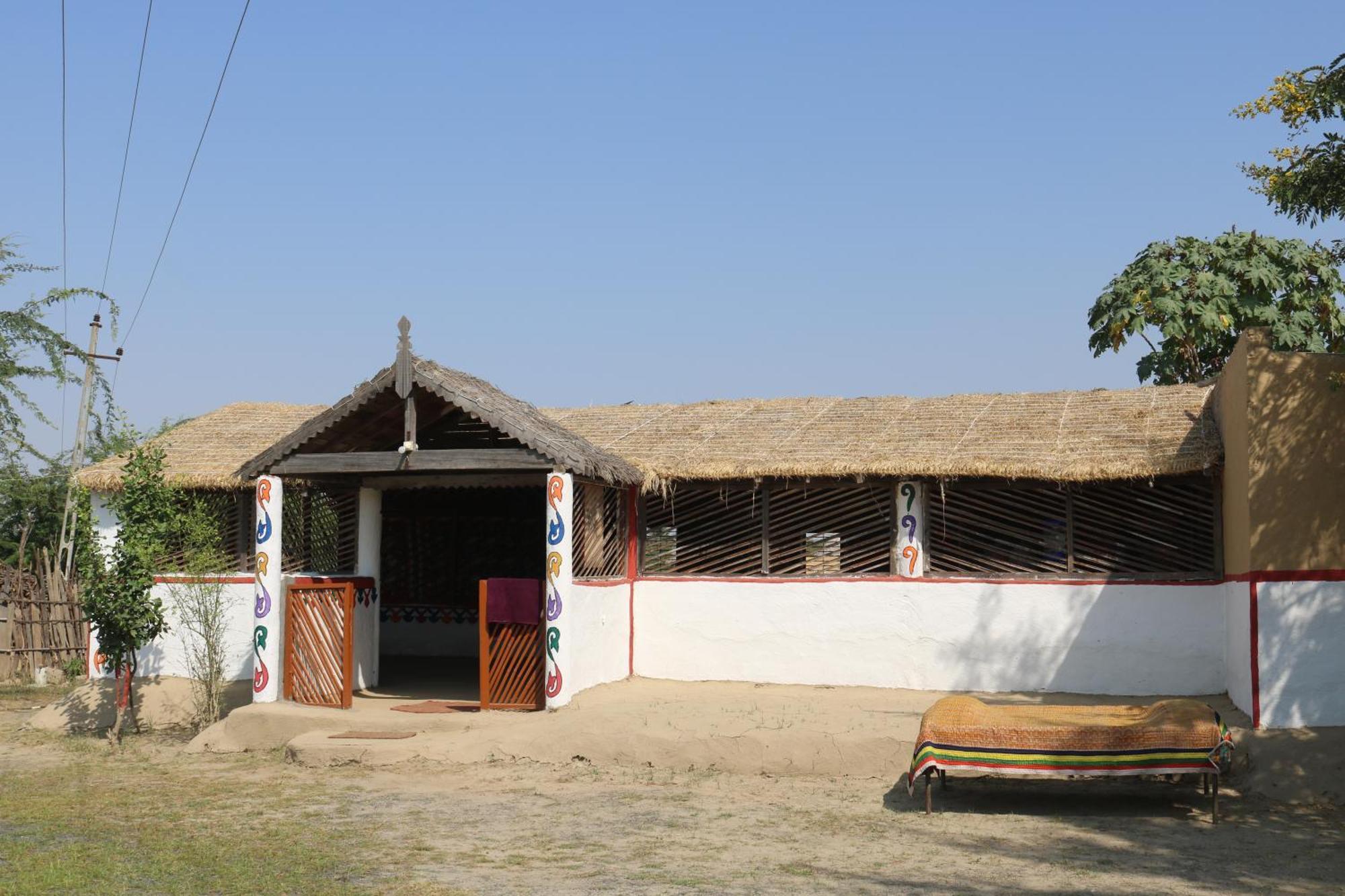 Banni Village Resort - Rann Of Kutch Bherandiāla Buitenkant foto
