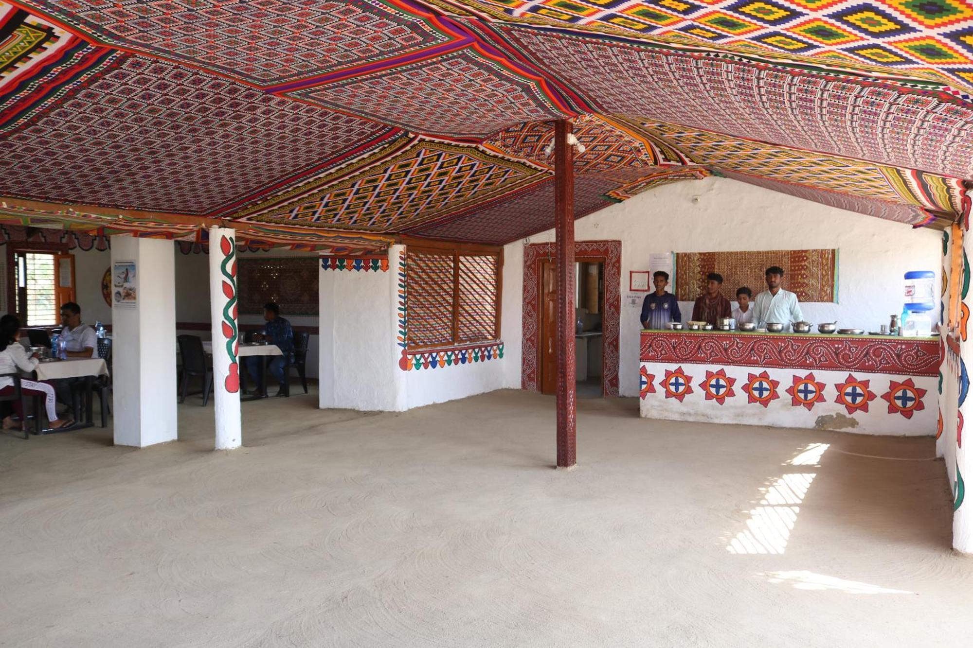 Banni Village Resort - Rann Of Kutch Bherandiāla Buitenkant foto