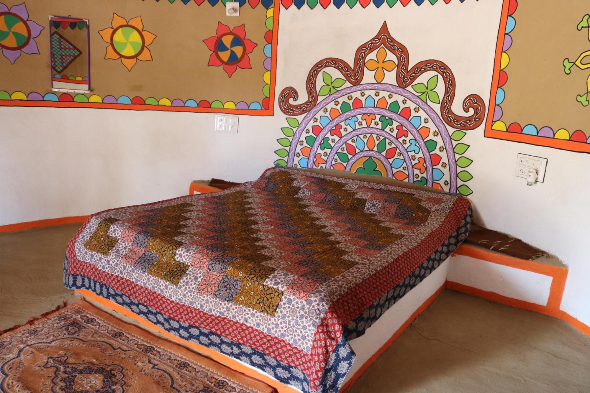 Banni Village Resort - Rann Of Kutch Bherandiāla Buitenkant foto