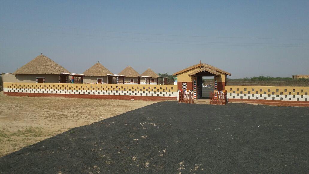 Banni Village Resort - Rann Of Kutch Bherandiāla Buitenkant foto